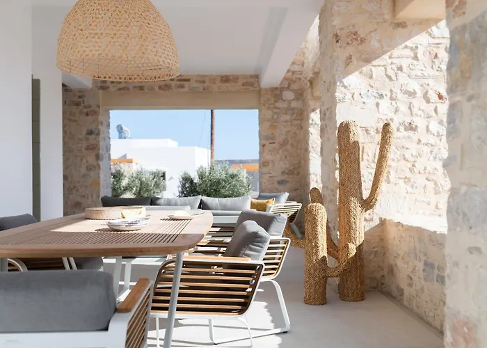 Triotissa Local Living Residences * Drios