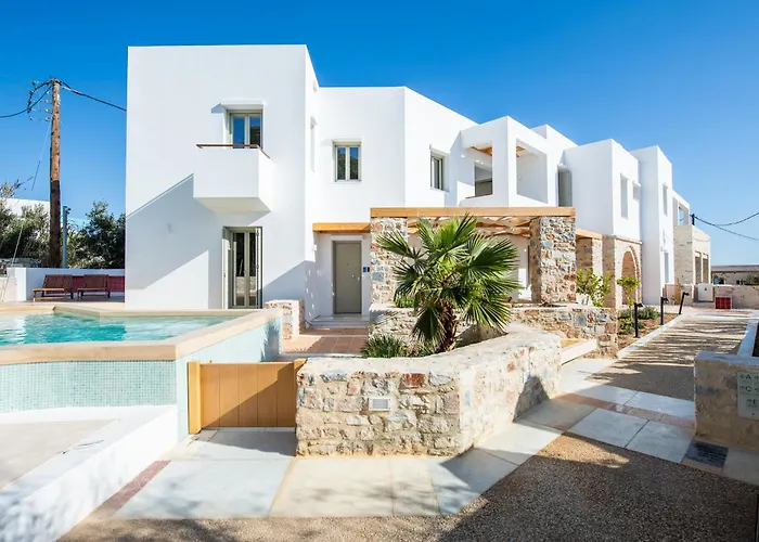 Triotissa Local Living Residences * Drios
