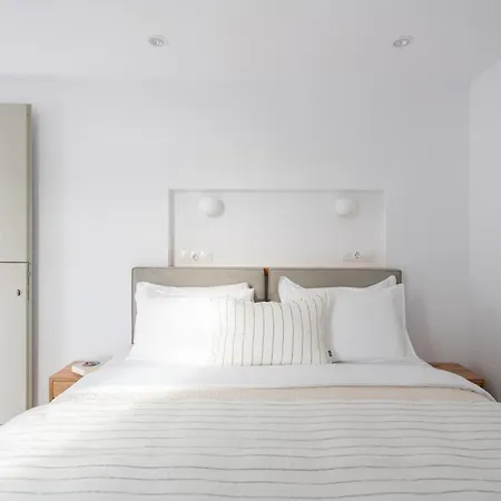 Triotissa Local Living Residences アパート *