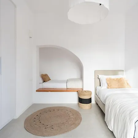 Triotissa Local Living Residences * Driósz